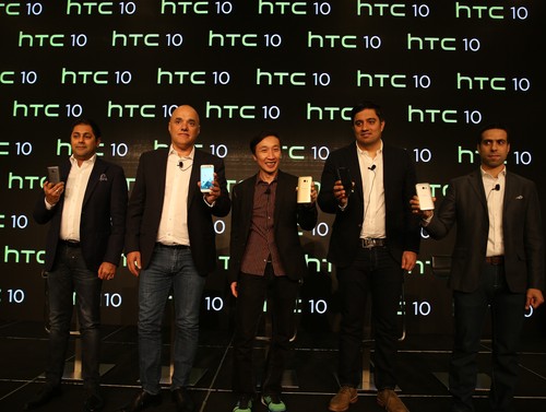 HTC 10 Unveil.JPG